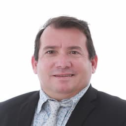 ADRIANO MOREIRA